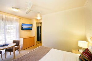 Sheoak Budget Stay | Comedor