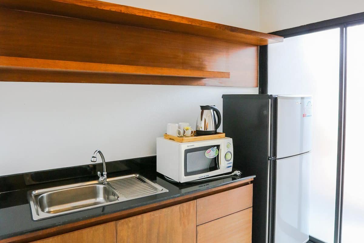 full-sized fridge, microwave