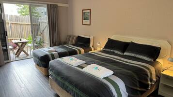 スタンダード ルーム 禁煙 バルコニー (Downstairs Motel Twin) | WiFi、ベッドシーツ