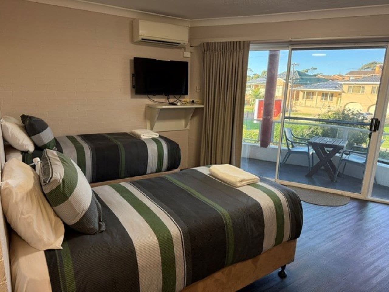 Family One Bedroom Suite | Premium bedding, pillowtop beds, desk, free WiFi
