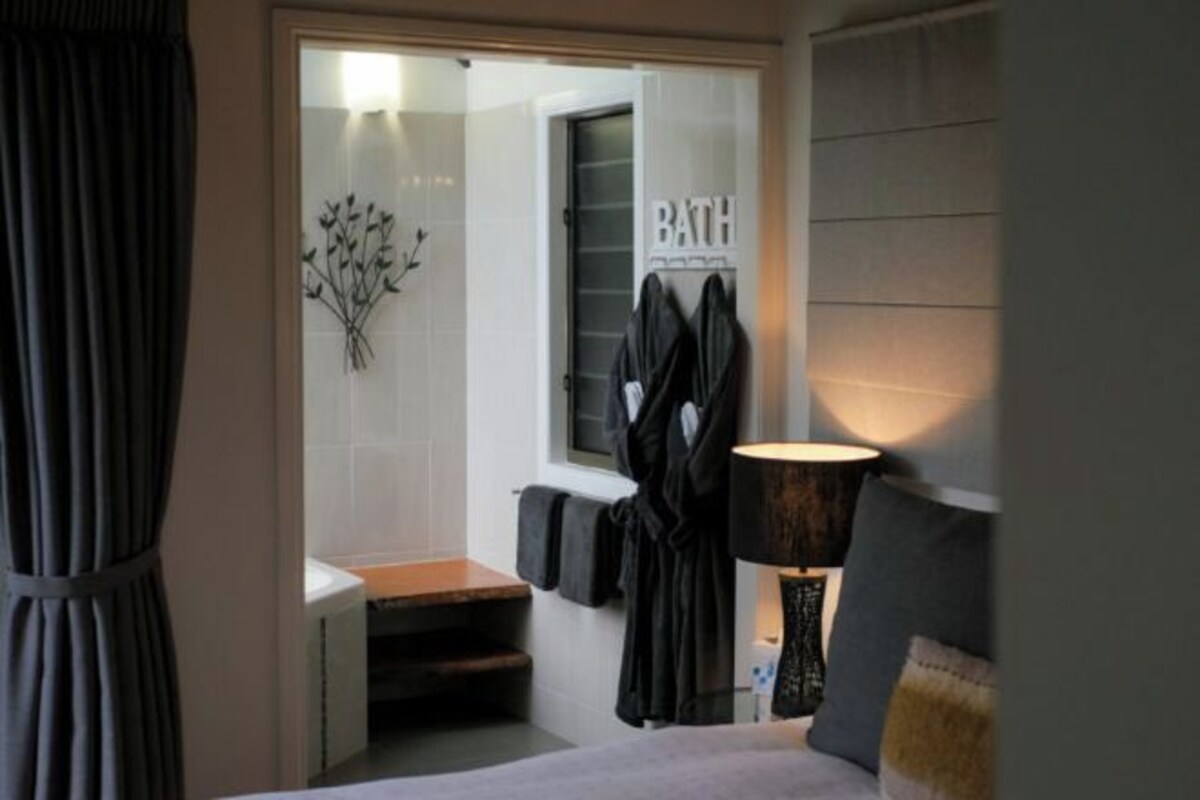Premium bedding, pillow-top beds, iron/ironing board, free WiFi