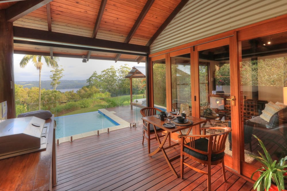 Misty View Cottages Montville