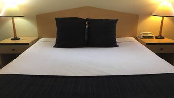 Deluxe Spa Room | Minibar, desk, iron/ironing board, free WiFi
