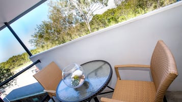 Familienzimmer (First Floor) | Balkon