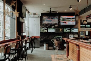 Bar (en el alojamiento)