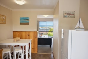 Vila panorâmica, 2 quartos, sacada, vista para o oceano | Roupas de cama premium, individualmente decorados