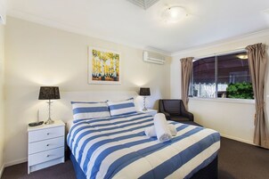 Standard Suite, 1 Bedroom, Non Smoking (Standard suite) | Cribs/infant beds, free WiFi, bed sheets