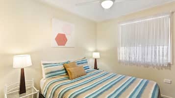 Suite estándar, varias habitaciones, no fumadores, cocina (Large 3 bedroom self cont) | Cunas (de pago), wifi gratis, ropa de cama