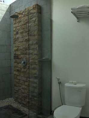 Apartment, 1 Bedroom | Bathroom | Shower, hair dryer, towels