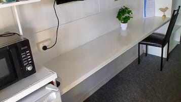 Phòng Tiêu chuẩn, không hút thuốc (Double) | Truy cập Internet không dây miễn phí, bộ trải giường