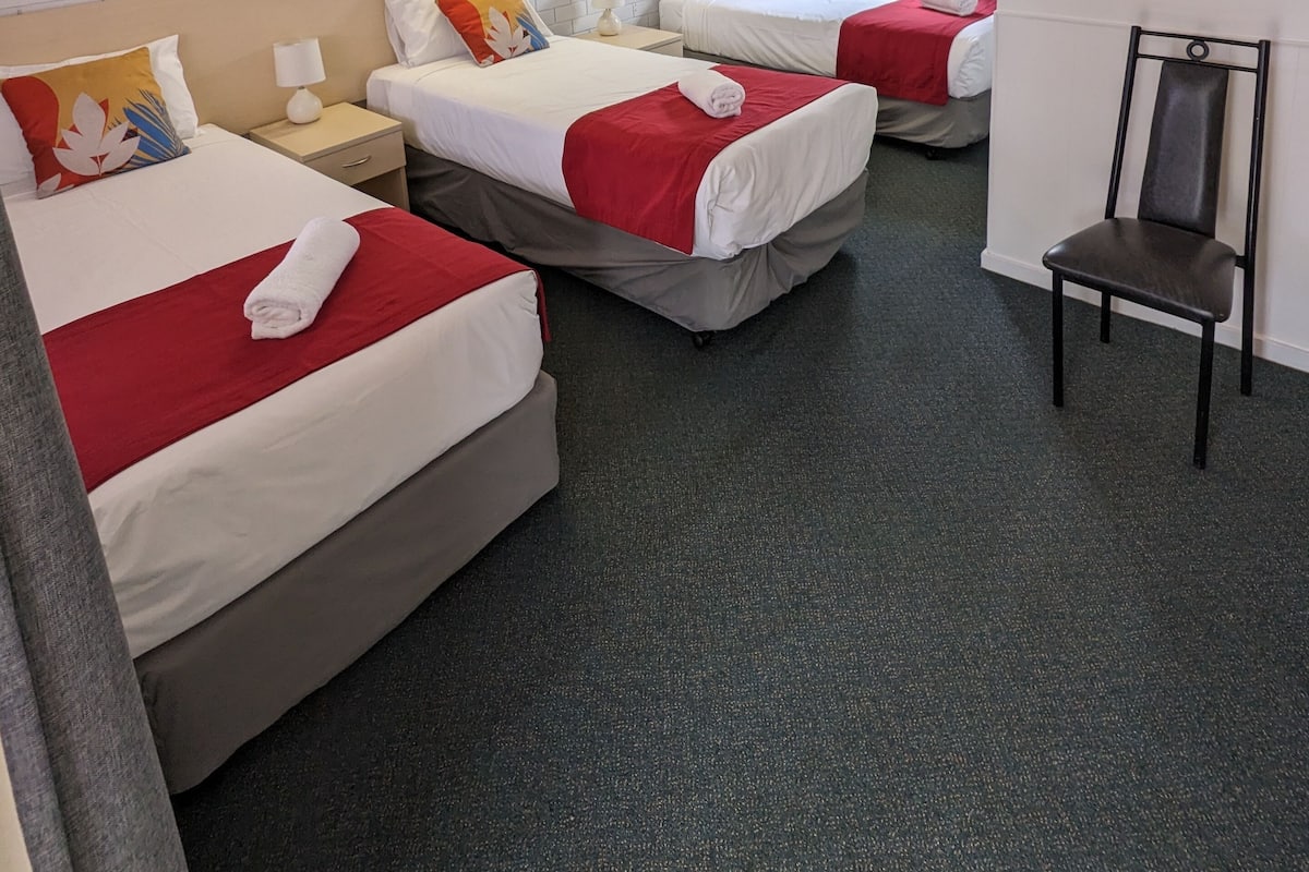 Standard-Dreibettzimmer | Kostenloses WLAN, Bettwäsche