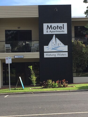 Metung Waters