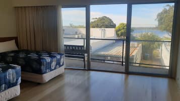 Standard Apartment, 2 Bedrooms, Non Smoking, Kitchen | View from room