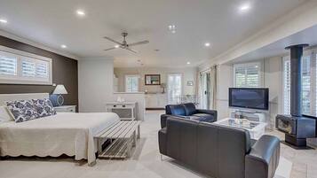 1 bedroom, premium bedding, in-room safe, blackout drapes