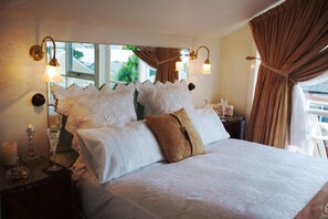 Nệm có lớp đệm bông, trang trí khác biệt