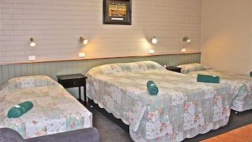 Deluxe Double Room | 1 bedroom, soundproofing, free WiFi, bed sheets