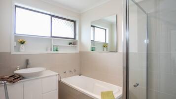Cottage (Bell's Beachfront Cottage) | Salle de bain | Serviettes fournies