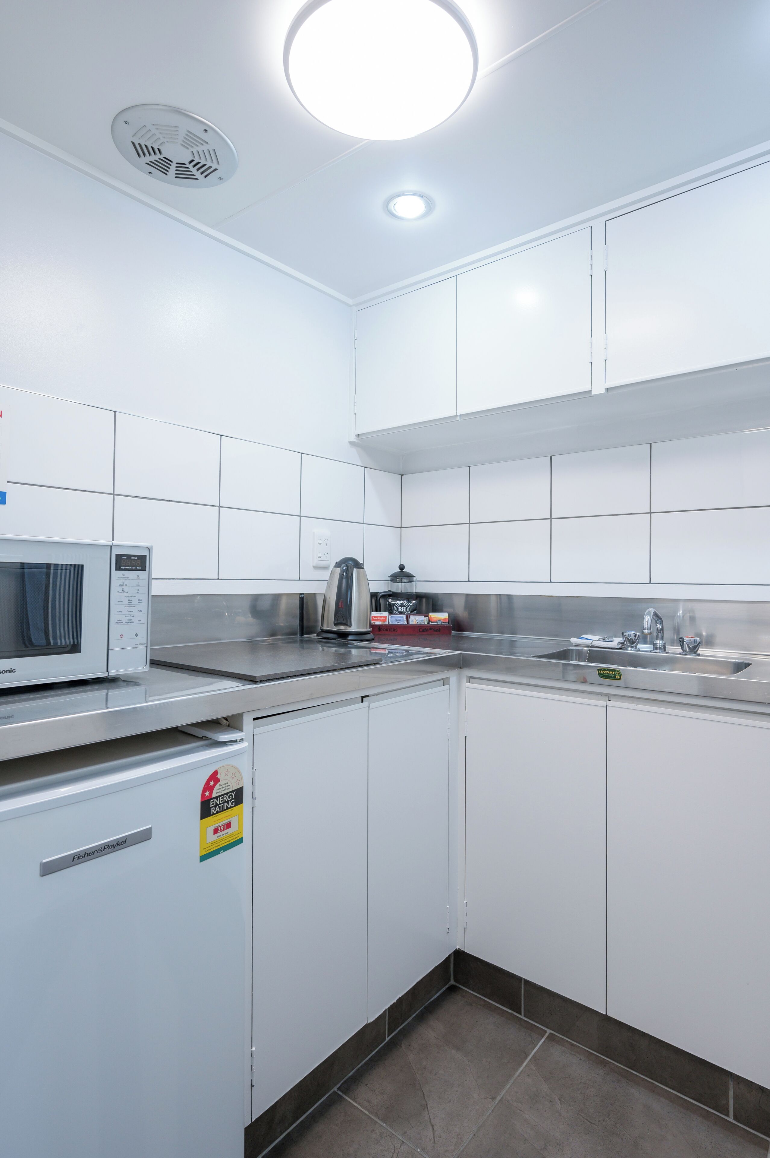 economy studio | private kitchenette | fridge, microwave, electric kettle, toaster