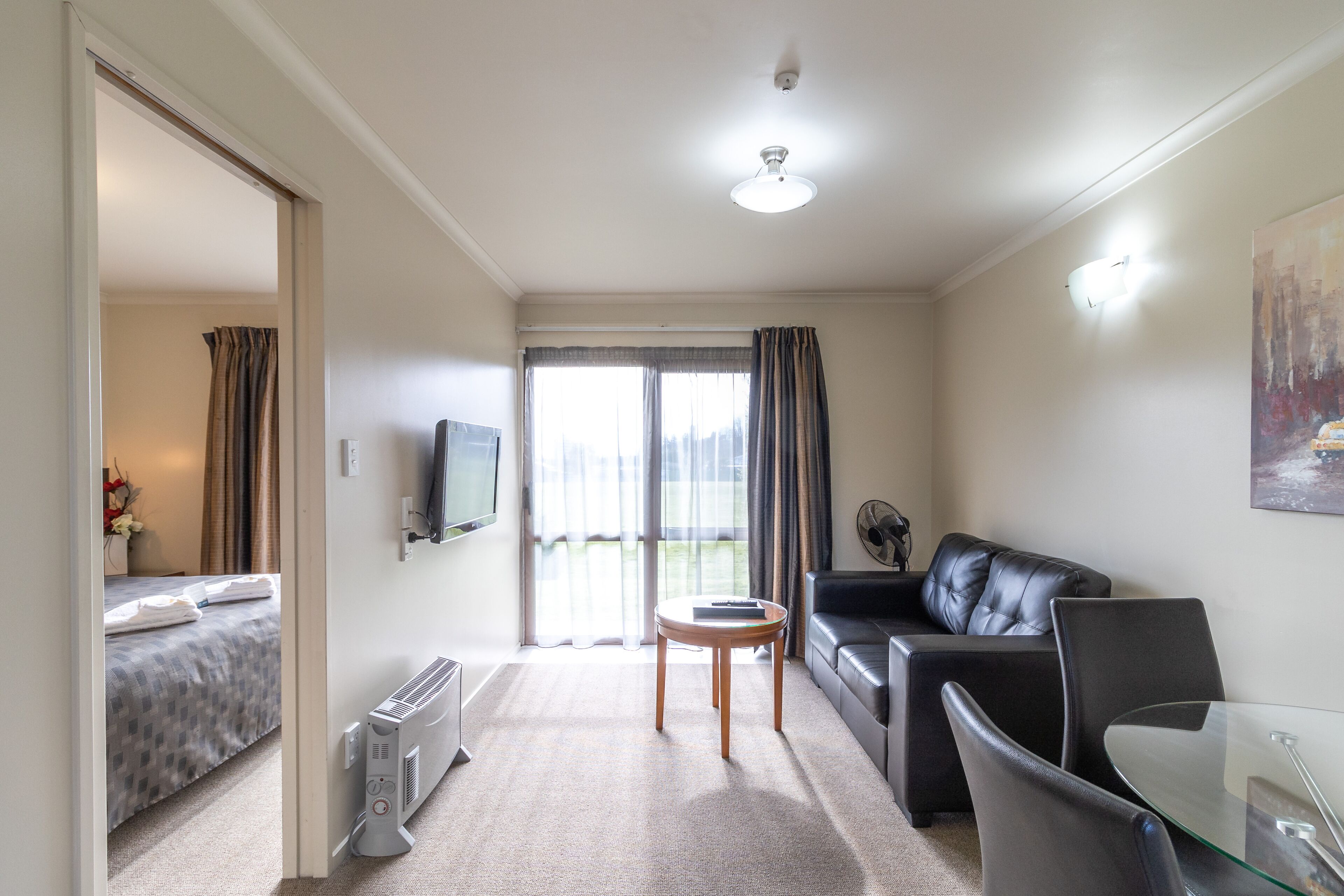 superior apartment | 2 bedrooms, egyptian cotton sheets, premium bedding, free wifi