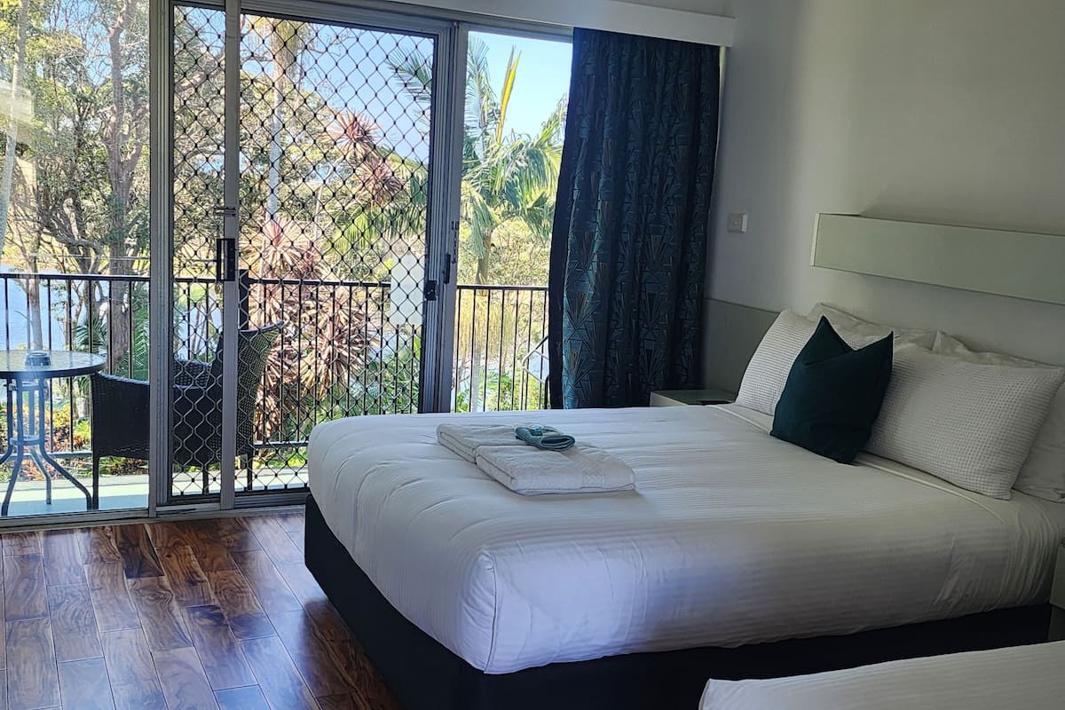 Quarto família, cozinha americana (Family River View) | 2 quartos, ferros/tábuas de passar roupa, Wi-Fi de cortesia