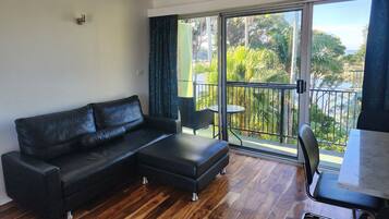 River View Apartment | Iron/ironing board, cots/infant beds, free WiFi, bed sheets