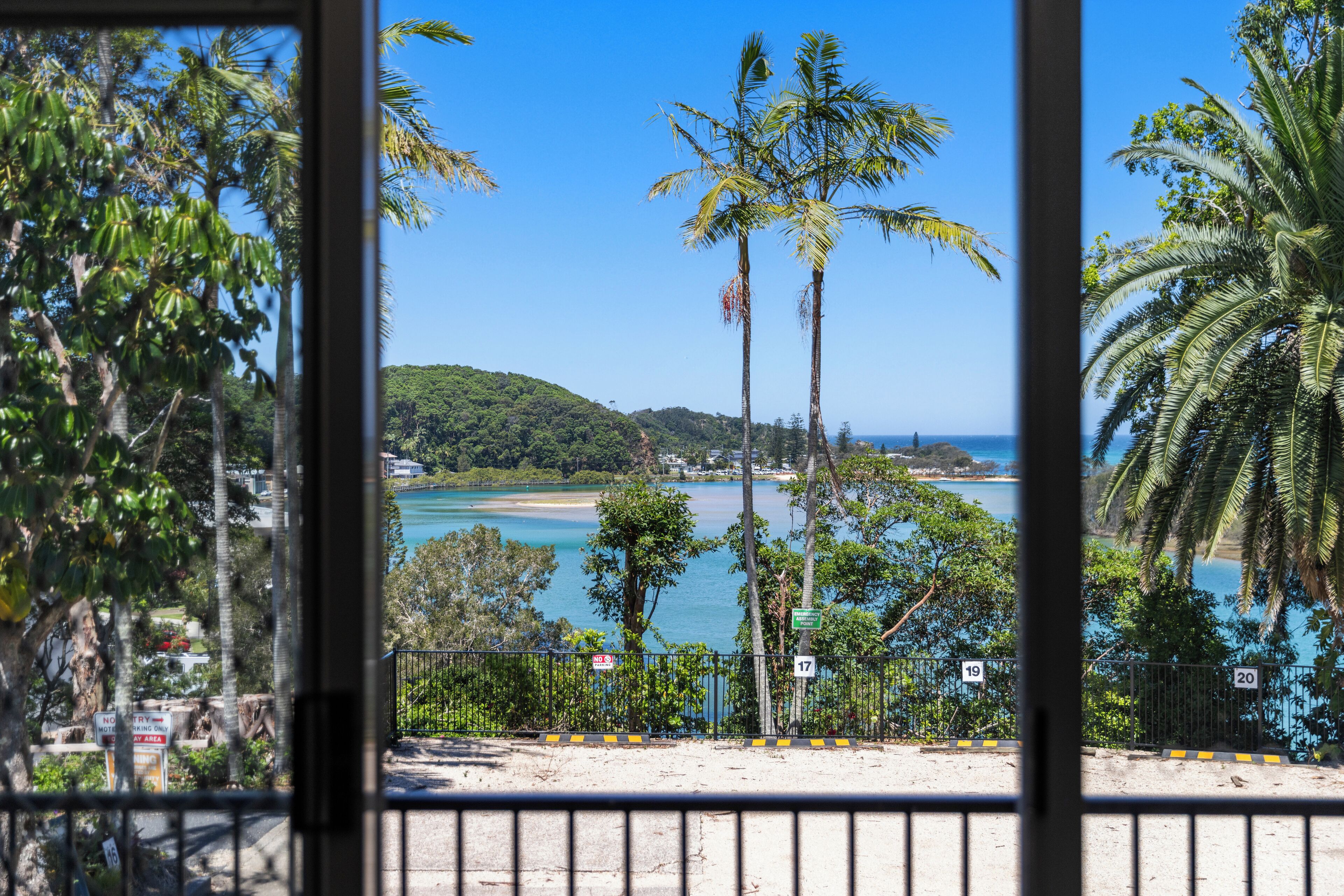 River View Apartment | Terrace/patio