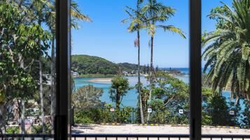 River View Apartment | Terrace/patio