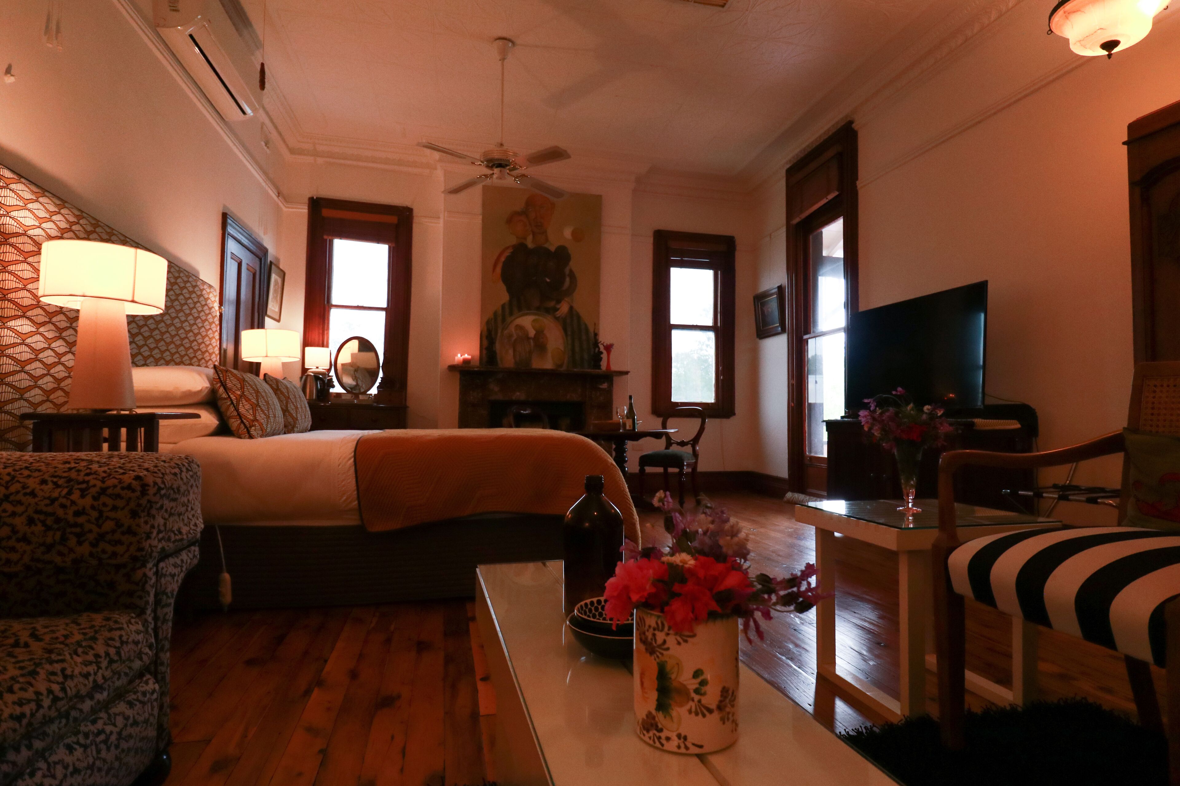 Elephant At The Table | Iron/ironing board, free WiFi