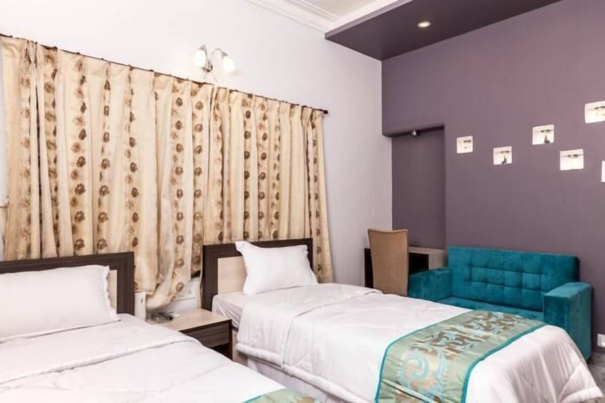 Platinum Room