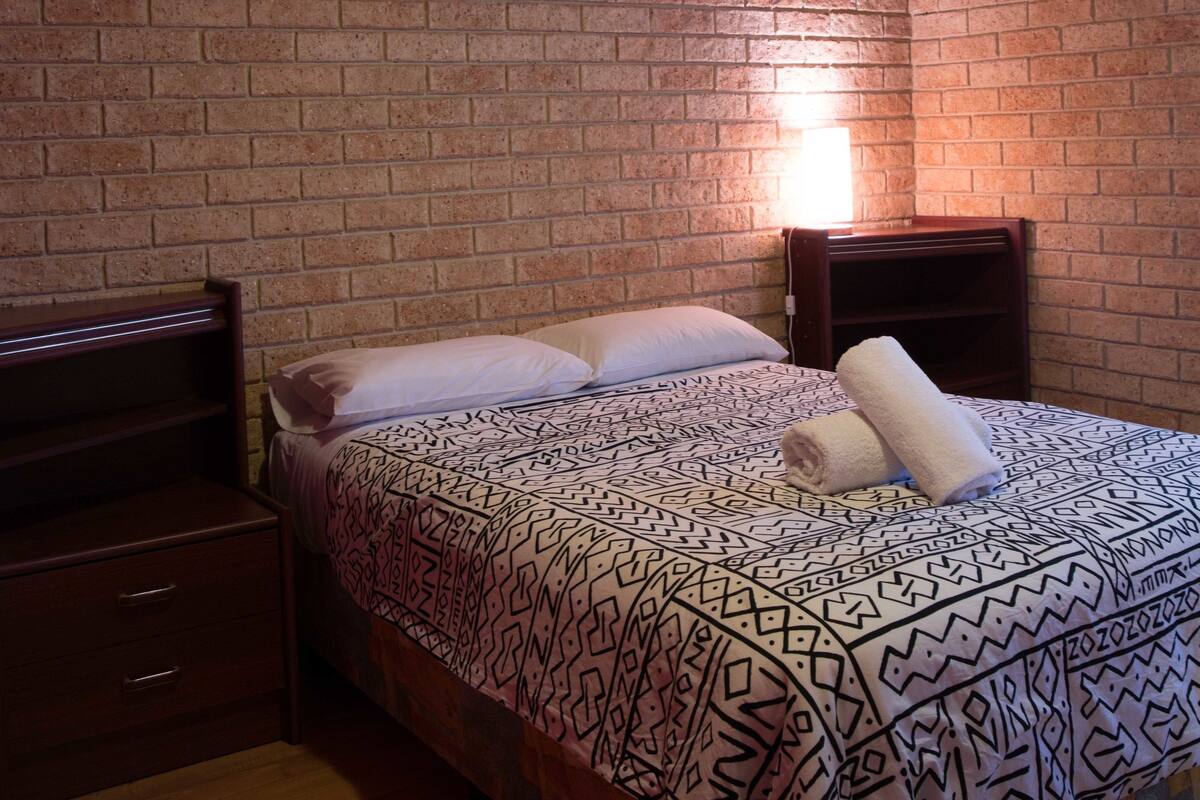 Standard-Suite, 2 Schlafzimmer, Küche (Prem A Frame Cottage 10) | Zustellbetten, kostenloses WLAN