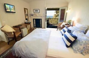 Standaard suite, 1 slaapkamer, niet-roken, balkon (La Perouse 4 King) | Luxe beddengoed