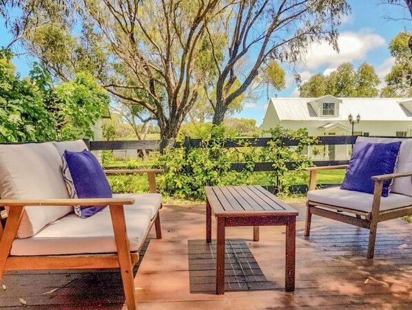 Standaard suite, 1 slaapkamer, niet-roken, koelkast & magnetron | 2 slaapkamers, een strijkplank/strijkijzer, gratis wifi, beddengoed