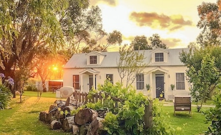Front of property. Clonmara Country House & Cottages