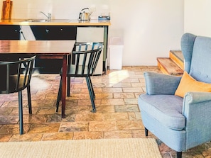 Standard Suite, 1 Bedroom, Non Smoking, Refrigerator & Microwave