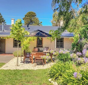 Casa tradicional, 2 habitaciones, cocina | 2 dormitorios, tabla de planchar con plancha, wifi gratis y ropa de cama