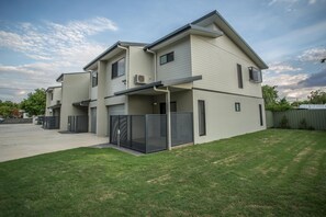 Exterior - Spinifex Motel & Serviced Apartments (Townview)
