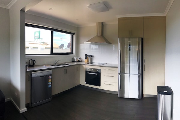 Standard Apartment, 3 Bedrooms, Kitchen | Private kitchen | Fridge, microwave, coffee/tea maker, electric kettle