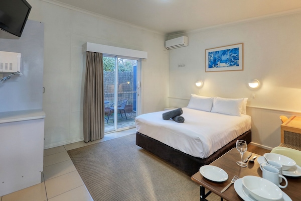 Katil bayi/kot (surcaj), Wi-fi percuma, cadar katil