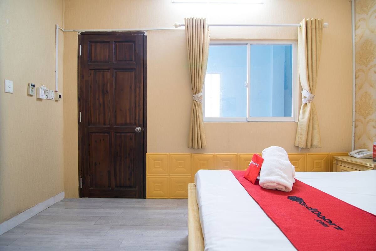 Quarto casal standard | Frigobar, cofres nos quartos, escrivaninha, Wi-Fi de cortesia