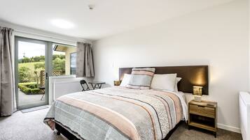 Standard-Suite (King Room With Ensuite) | Hochwertige Bettwaren, schallisolierte Zimmer, Bügeleisen/Bügelbrett