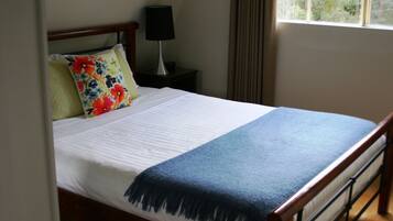 Family House, 4 Bedrooms, Mountain View, Mountainside