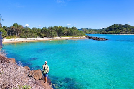 Una playa cerca