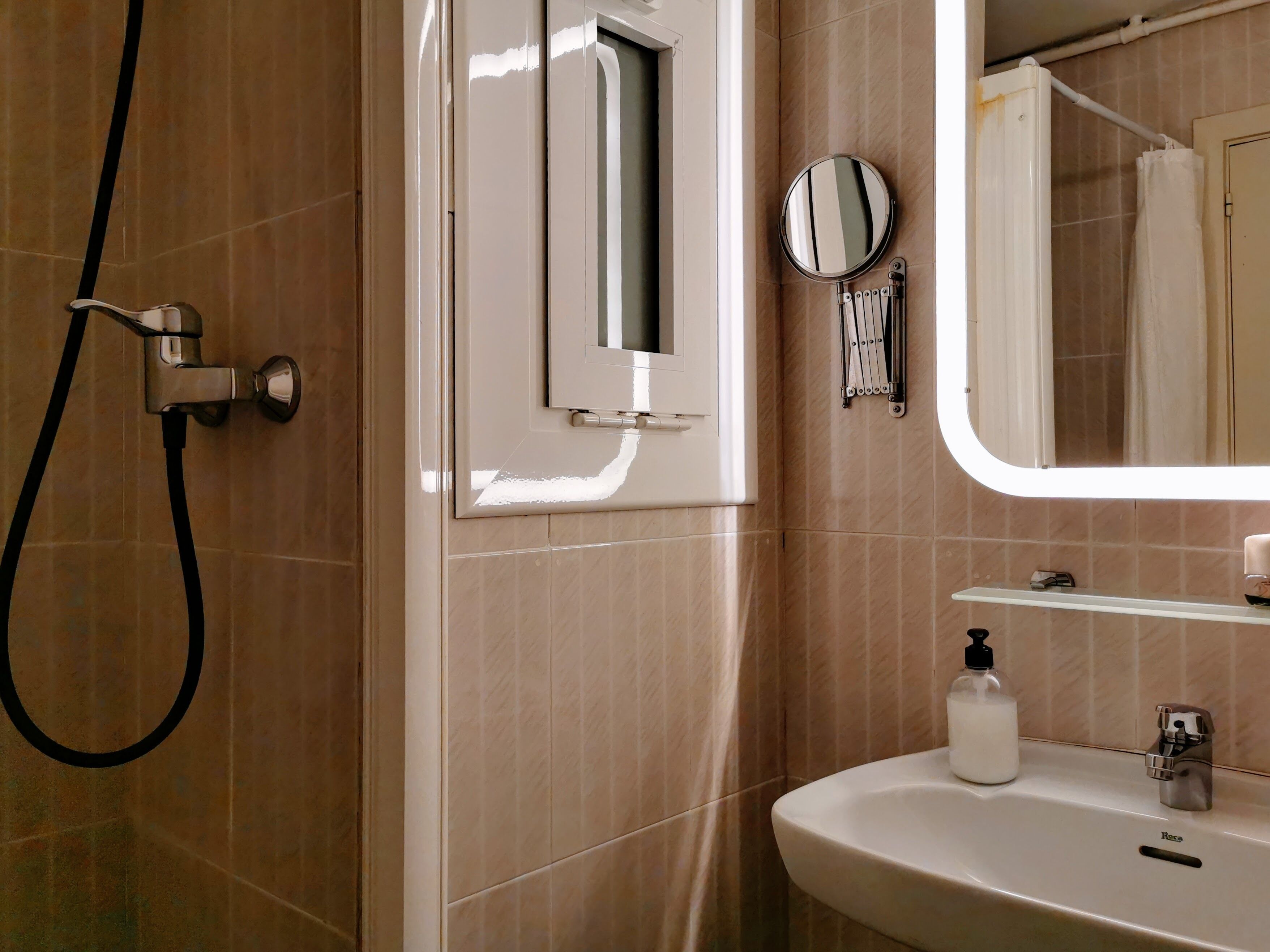 Foto - Barcelona City Street Hostal