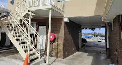 Colonial Lodge Motel Geelong