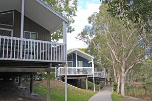 Property grounds - Kirra Beach Tourist Park (Coolangatta)