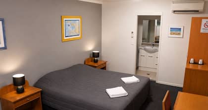 Queensport Hotel