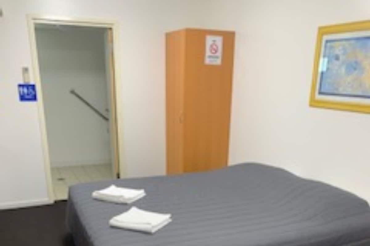 Kamar, 1 Tempat Tidur King, Bebas Asap Rokok (King) | Meja kerja, setrika/meja setrika, dan tempat tidur bayi gratis