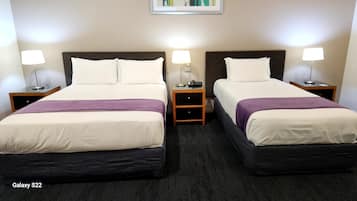 Twin Room (Internal)