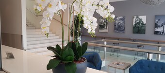 格蘭德汽車旅館