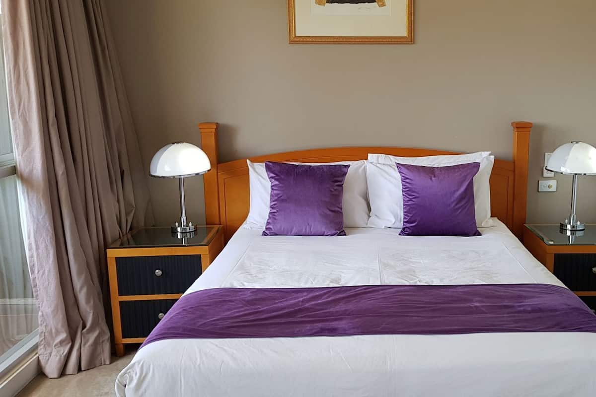 Minibar, desk, iron/ironing board, cots/infant beds